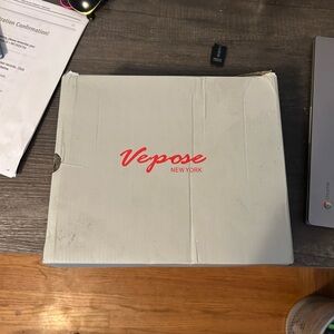 Black size 8 vespose heels